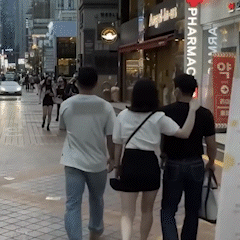 9b28343beb3d37c48342540b2c499ec4_1668658553_7828.gif